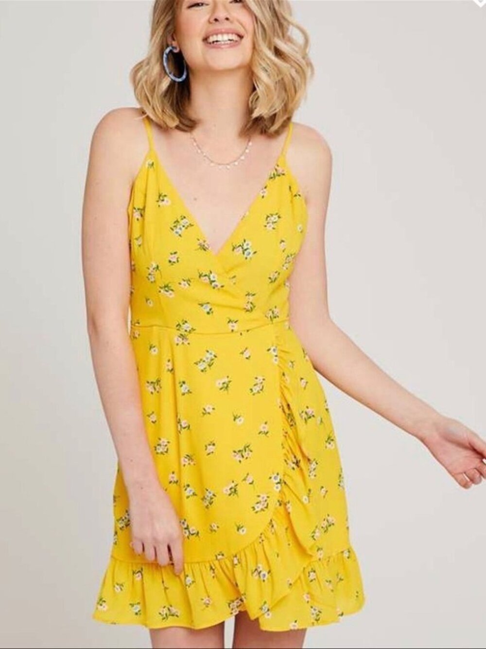 Altar'd State NWT Yellow Floral Faux Wrap Dress Sz L